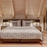 Residenz Alte Post מלון 4*