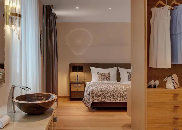 Residenz Alte Post Hotel 4*